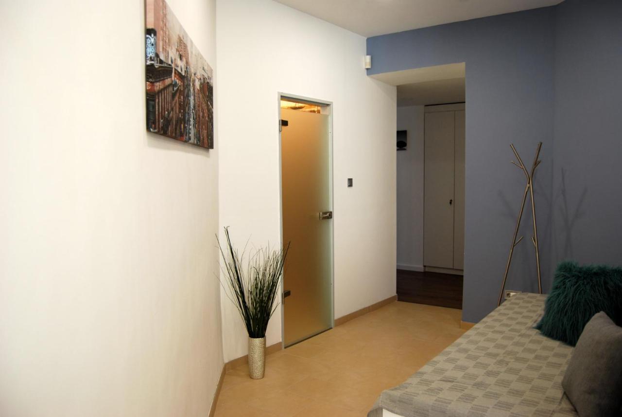 Luxurious Apartment With Balconies In Downtown Bp 布达佩斯 外观 照片